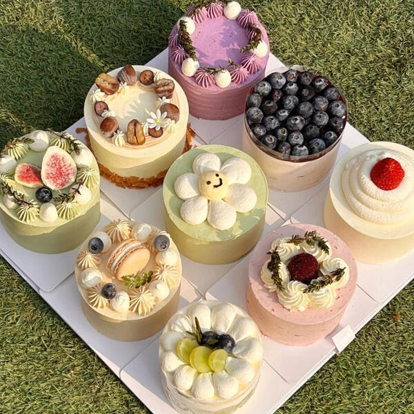 Custom & Special Cakes - Cakes made to order for special occasions such as anniversaries, birthdays, friendships or just for yourself. These are ordered ahead of time and can be customized with flavor, colors, toppings and fillings. Prices vary.